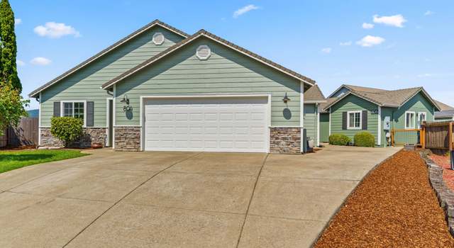 Photo of 804 T St, Springfield, OR 97477