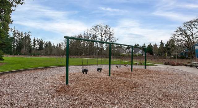 Photo of 960 NE 67th Ave, Hillsboro, OR 97124