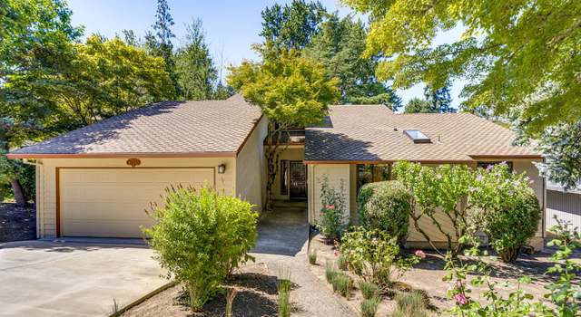 Photo of 10205 SW 36th Pl, Portland, OR 97219