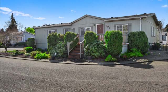 Photo of 10400 SE Cook Ct #101, Portland, OR 97222