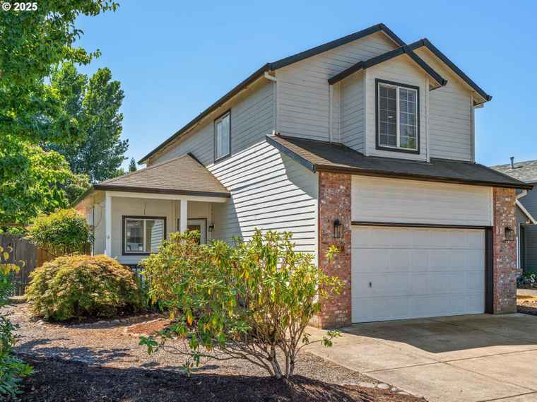 Photo of 2760 SE Tumblestone Dr Hillsboro, OR 97123
