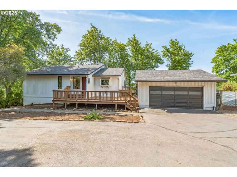 Photo of 433 Telford Rd Oregon City, OR 97045