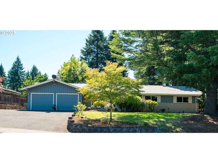 Photo of 12200 SW Walnut St Portland, OR 97223