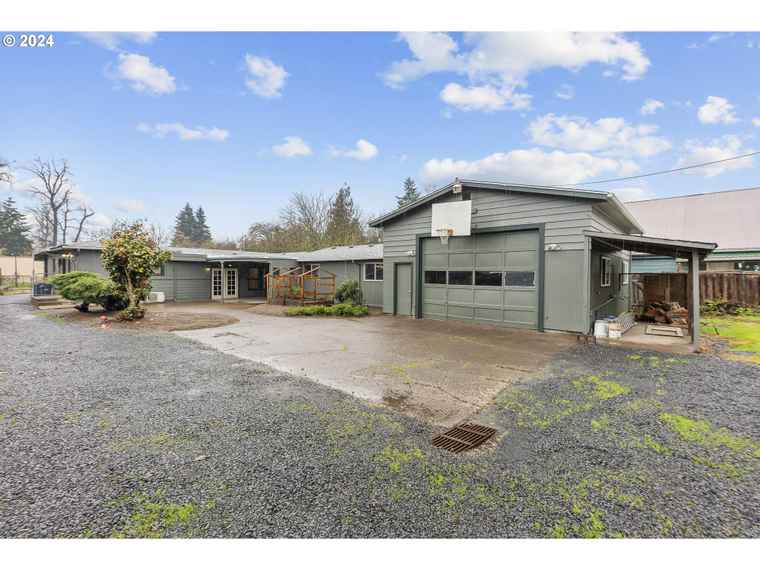 Photo of 325 Water St Springfield, OR 97477