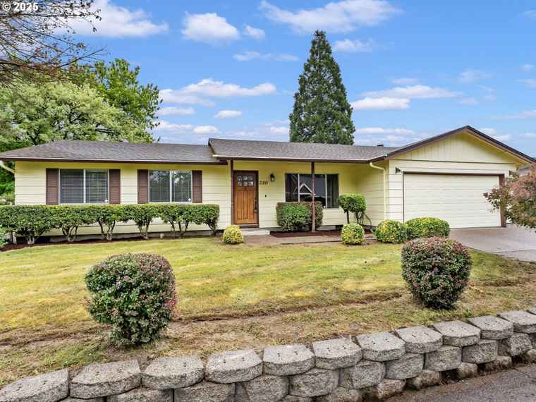 Photo of 280 NE Dunn Pl McMinnville, OR 97128