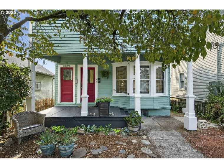 Photo of 312 High St Oregon City, OR 97045
