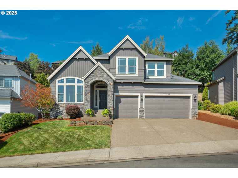 Photo of 11185 SE Lenore St Happy Valley, OR 97086