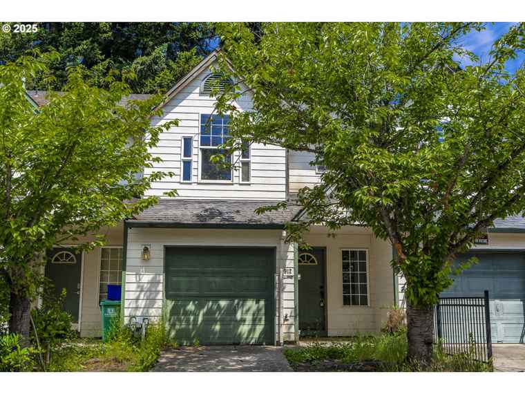 Photo of 912 SE 193rd Ave Portland, OR 97233