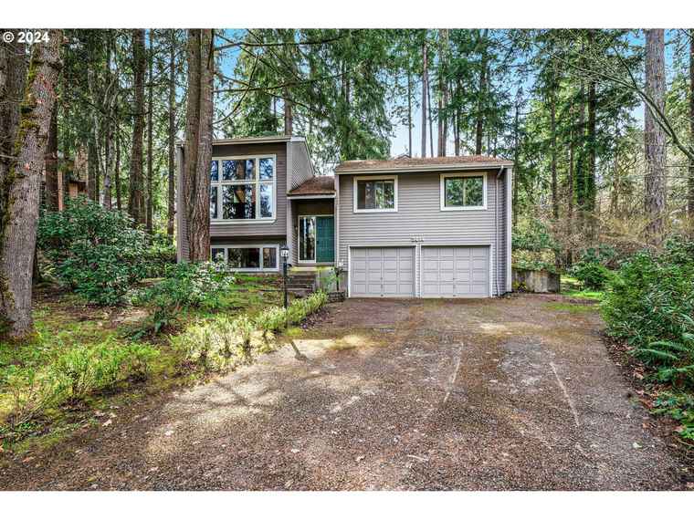 Photo of 3014 Timberline Dr Eugene, OR 97405