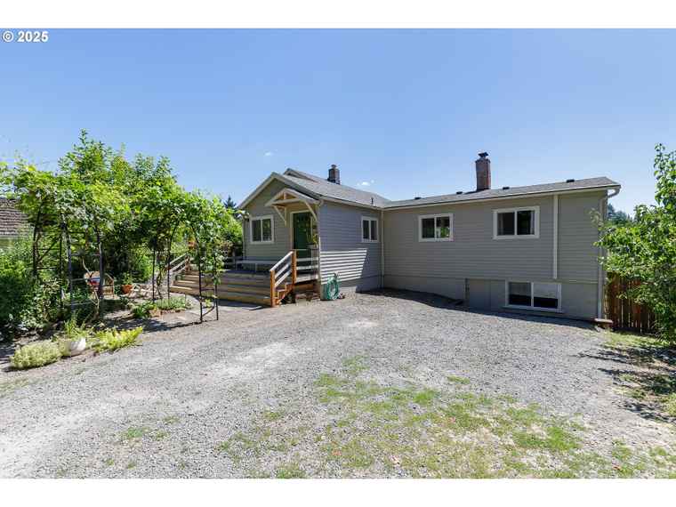 Photo of 214 Terrace Ave Oregon City, OR 97045