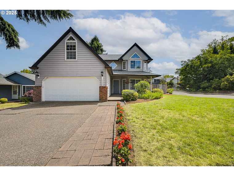 Photo of 13326 SW Shore Dr Portland, OR 97223