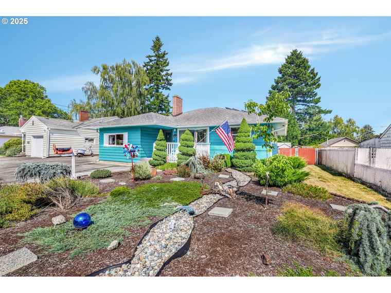 Photo of 9642 SE 43rd Ave Milwaukie, OR 97222