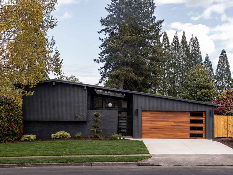 Photo of 14365 SW Stallion Dr Beaverton, OR 97008