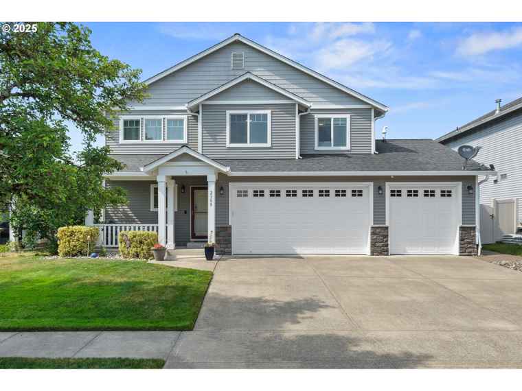 Photo of 2308 NW 7th St Battle Ground, WA 98604
