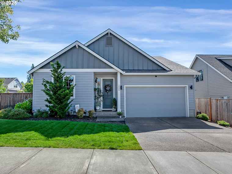 Photo of 3990 N Grace Dr Newberg, OR 97132