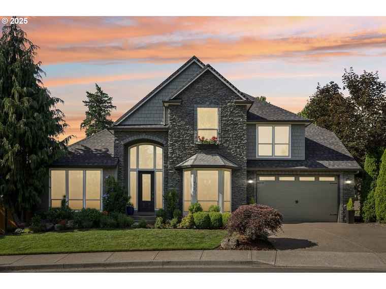 Photo of 915 NE 36th Ave Camas, WA 98607
