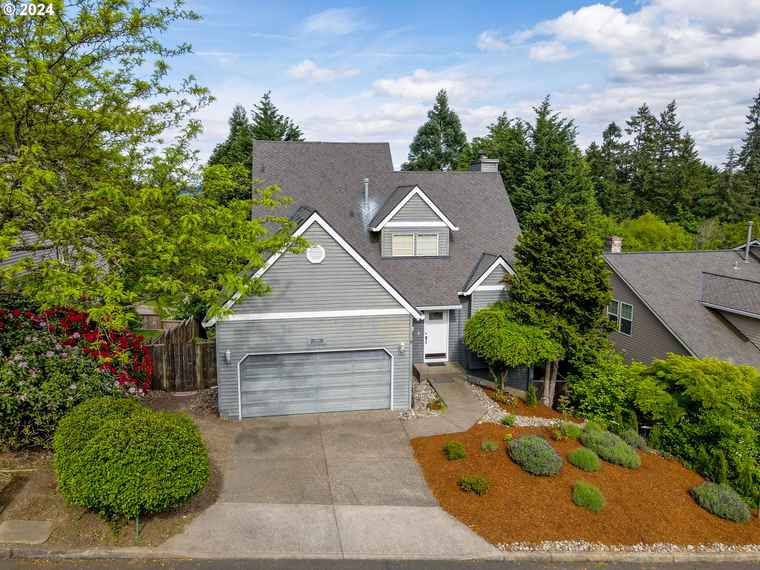 Photo of 13145 SW Clearview Way Tigard, OR 97223