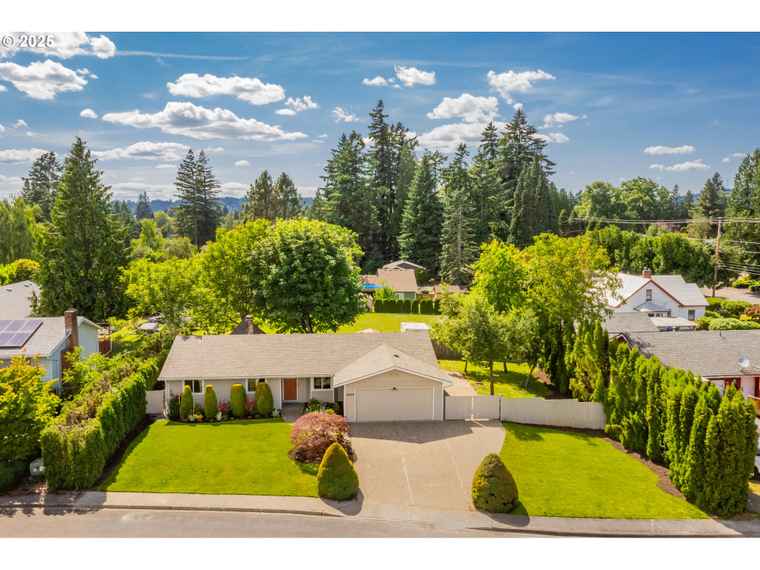 Photo of 10477 SE 53rd Pl Milwaukie, OR 97222