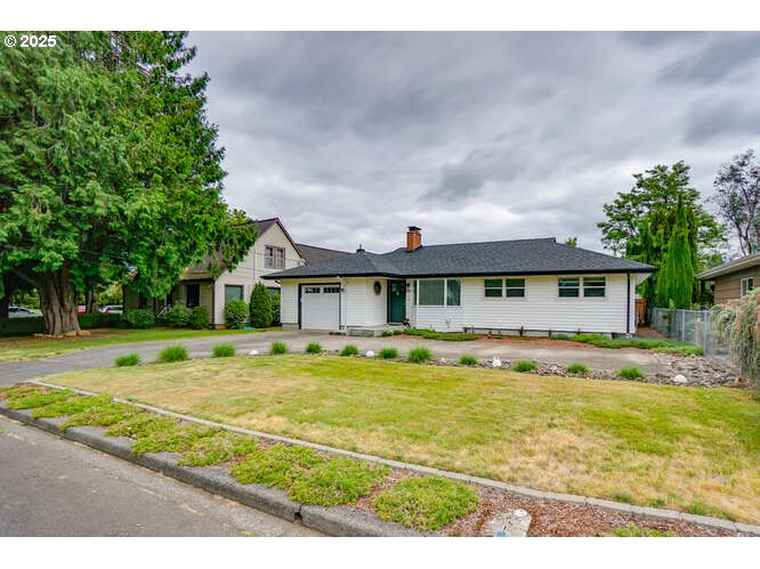 Photo of 2919 SE 3rd Ave Camas, WA 98607