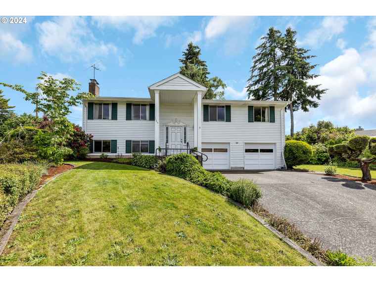 Photo of 1129 NW 52nd St Vancouver, WA 98663