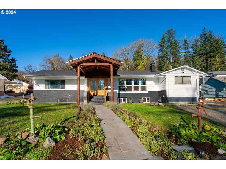 Photo of 243 N Shepherd Rd Washougal, WA 98671