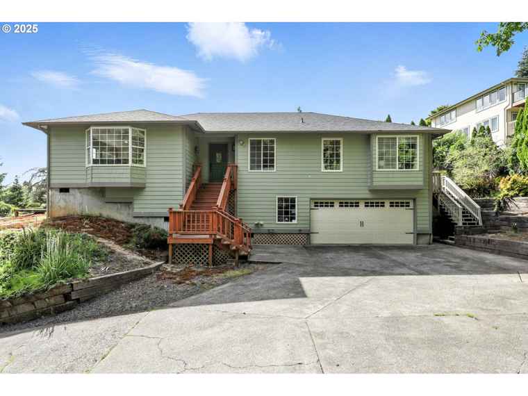 Photo of 3208 Ammons Dr Longview, WA 98632