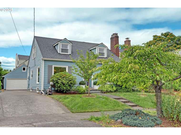 Photo of 3125 NE 43rd Ave Portland, OR 97213