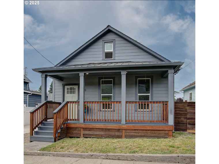 Photo of 126 NE Garfield St Camas, WA 98607