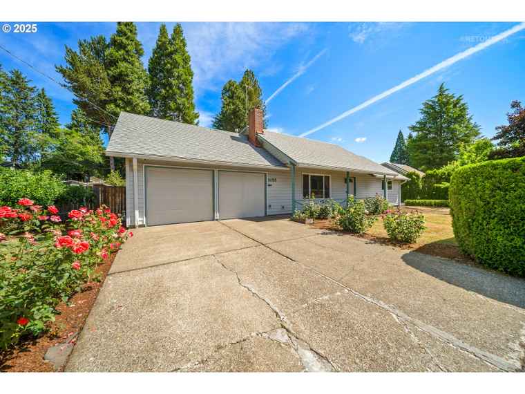 Photo of 1055 NW Jackson St Hillsboro, OR 97124