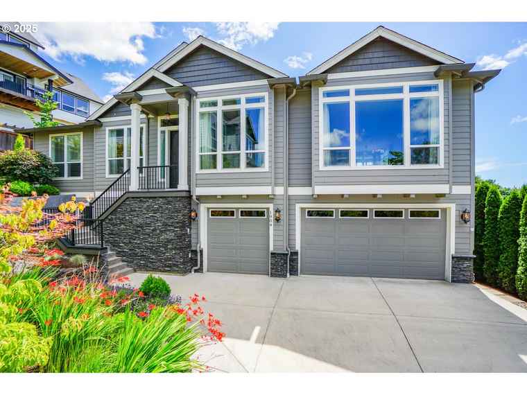 Photo of 1904 NW Maryland St Camas, WA 98607
