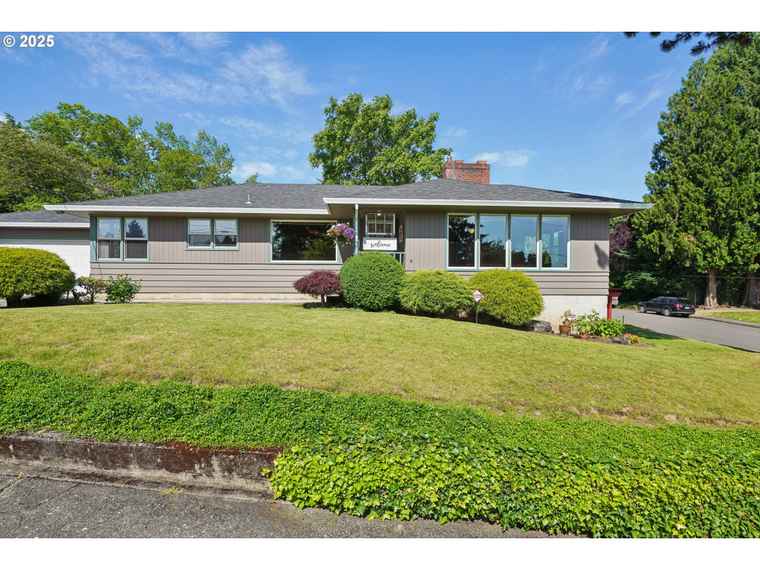 Photo of 11731 SE 35th Ave Milwaukie, OR 97222
