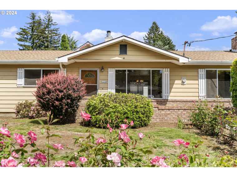 Photo of 1230 SE 179th Ave Portland, OR 97233