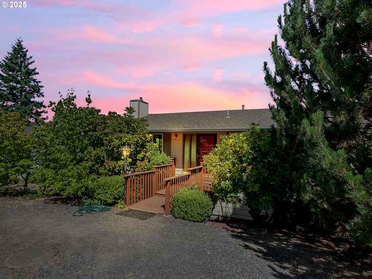 Photo of 22805 SW Highland Dr Sherwood, OR 97140
