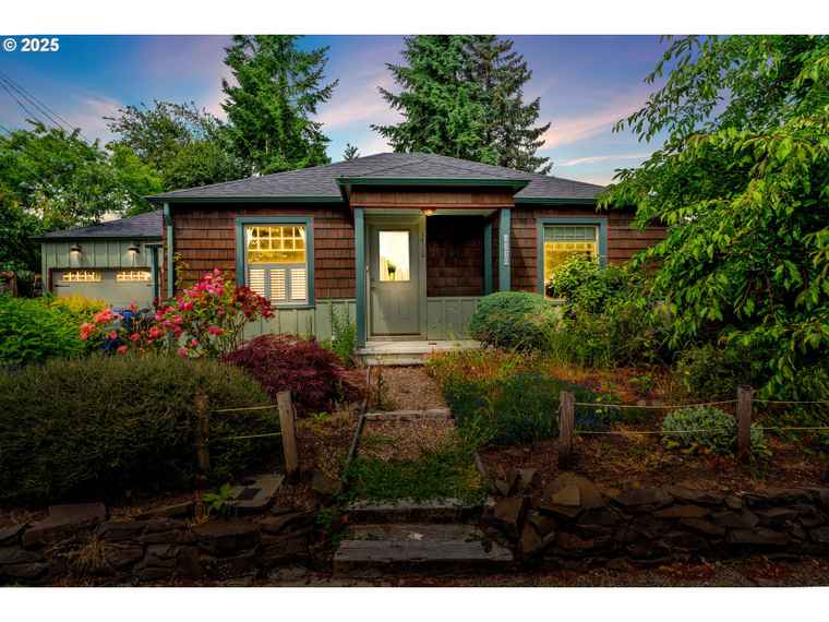 Photo of 1710 Norkenzie Rd Eugene, OR 97401