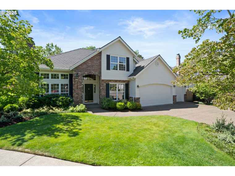 Photo of 5790 Ridgetop Ct Lake Oswego, OR 97035