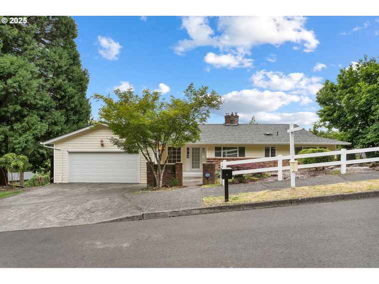 Photo of 3025 SW Wallula Ave Gresham, OR 97080