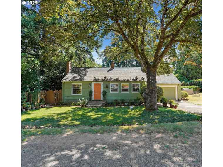 Photo of 3374 Pioneer Dr Salem, OR 97302
