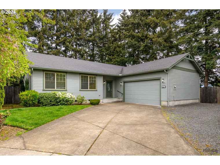 Photo of 2257 Clear Vue Ln Springfield, OR 97477