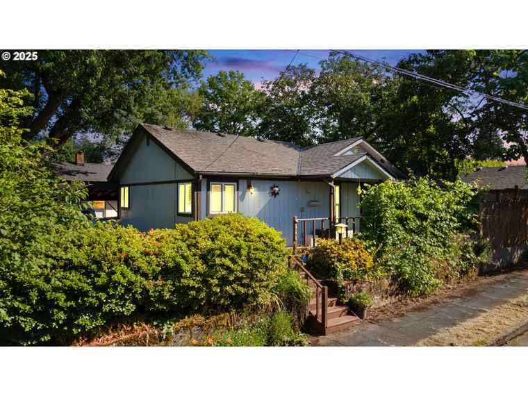 Photo of 730 SE 2nd Ave Camas, WA 98607