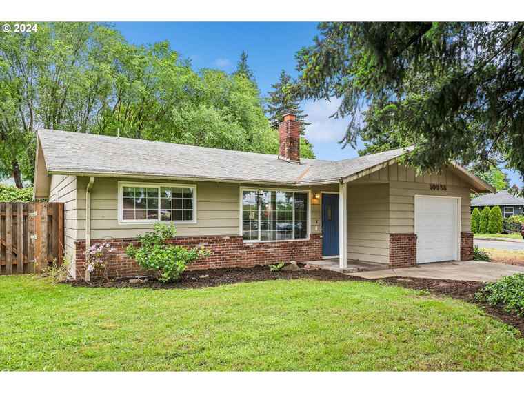 Photo of 10938 SE 74th Ave SE Milwaukie, OR 97222