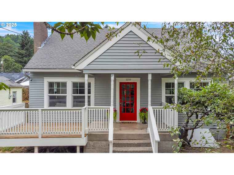 Photo of 2219 SW 6th Ave Camas, WA 98607