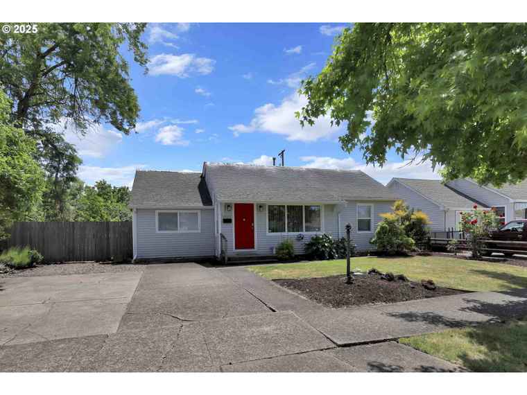 Photo of 1335 Centennial Blvd Springfield, OR 97477