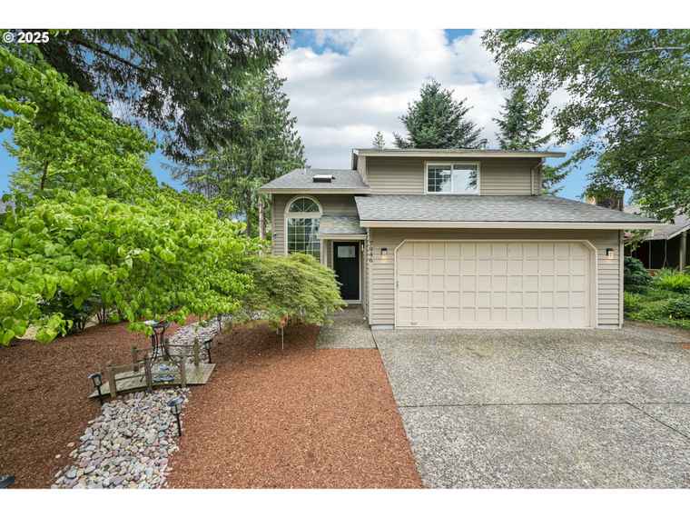 Photo of 7946 SW Churchill Way Portland, OR 97224