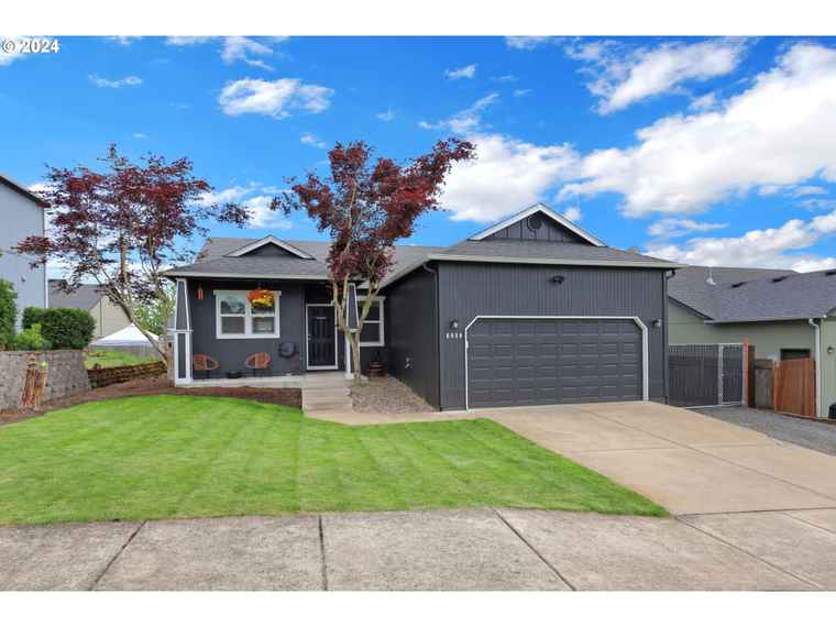 Photo of 6039 Pebble Ct Springfield, OR 97478