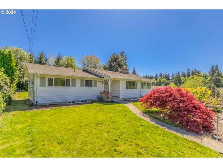 Photo of 12446 SE Guilford Dr Milwaukie, OR 97222
