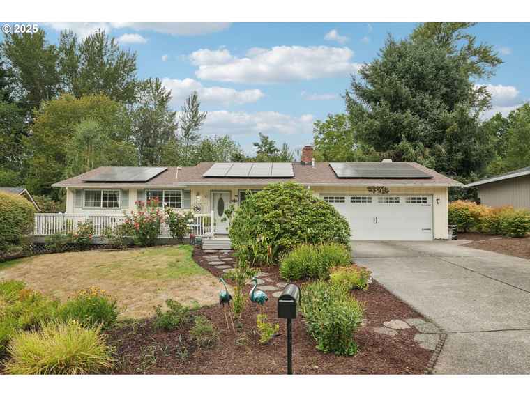 Photo of 1206 Orchard St West Linn, OR 97068