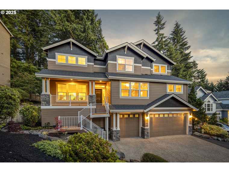 Photo of 23073 Bland Cir West Linn, OR 97068