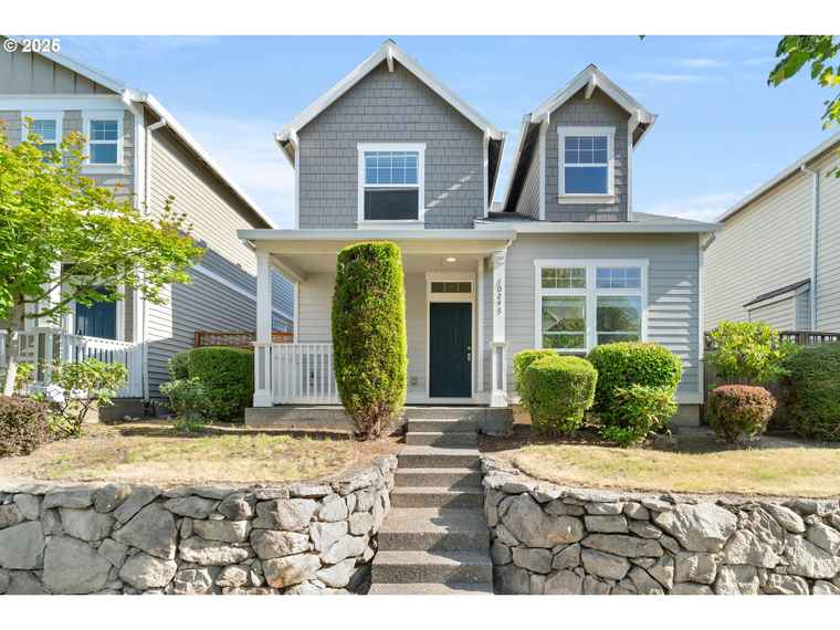 Photo of 10295 NE Siskiyou St Hillsboro, OR 97006