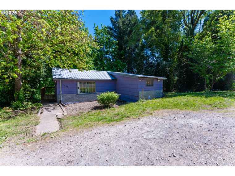 Photo of 2700 Underhill Ln West Linn, OR 97068