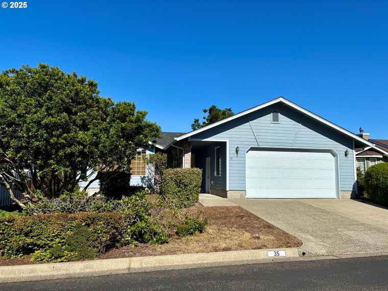 Photo of 35 Wild Winds St Florence, OR 97439
